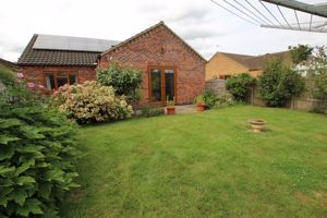 Rear elevation- click for photo gallery